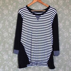Allison Daley | 3/4 Sleeve Black & White Stripe Top